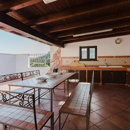 Villa Casa Margiulu' - *